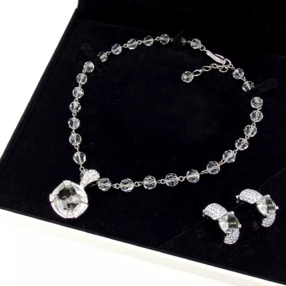 Swarovski Jewelry - SWAROVSKI Necklace Pendant Silver Woman Authentic Used